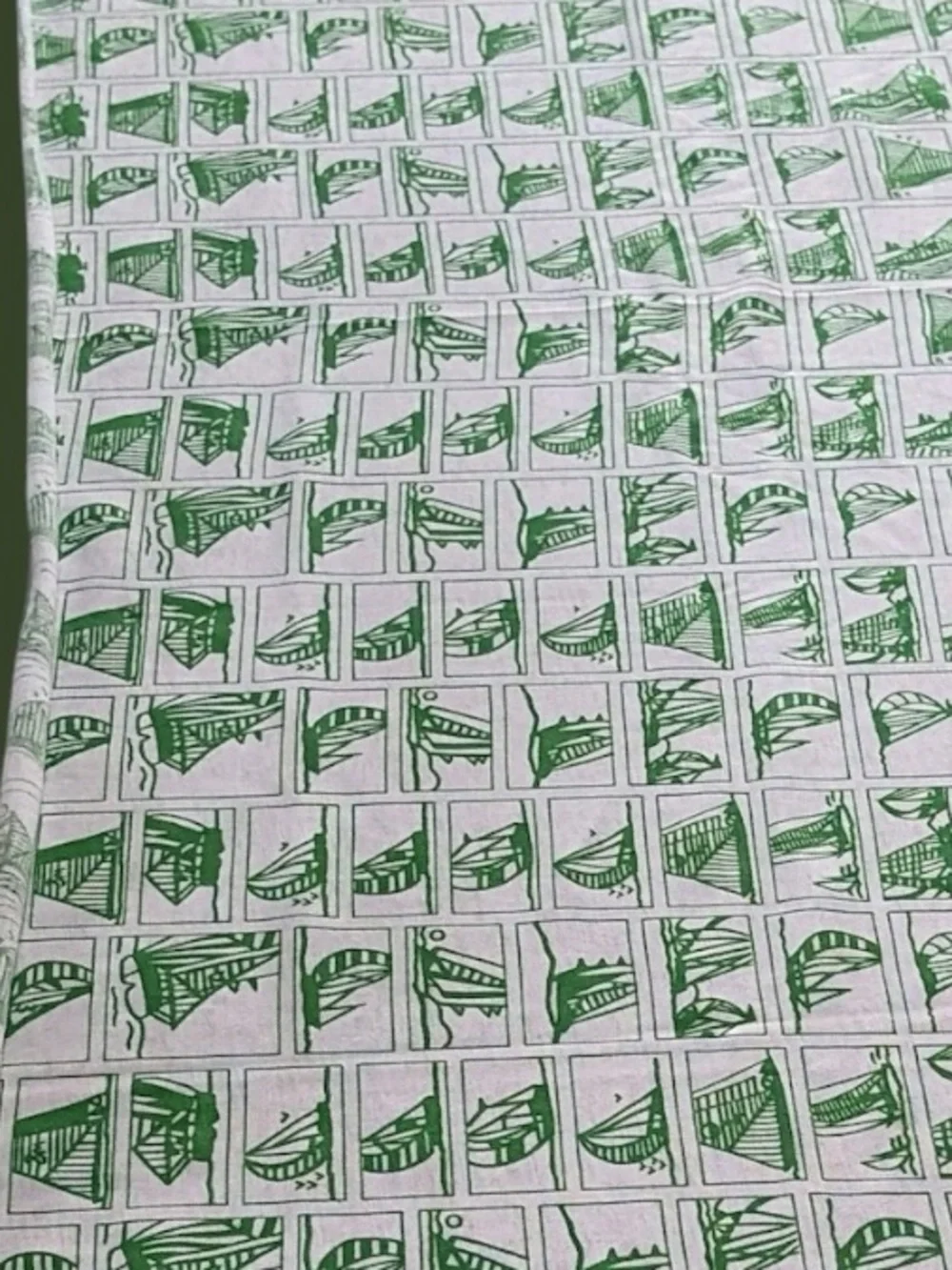 Source Unknown Green and White Patterned Scarf